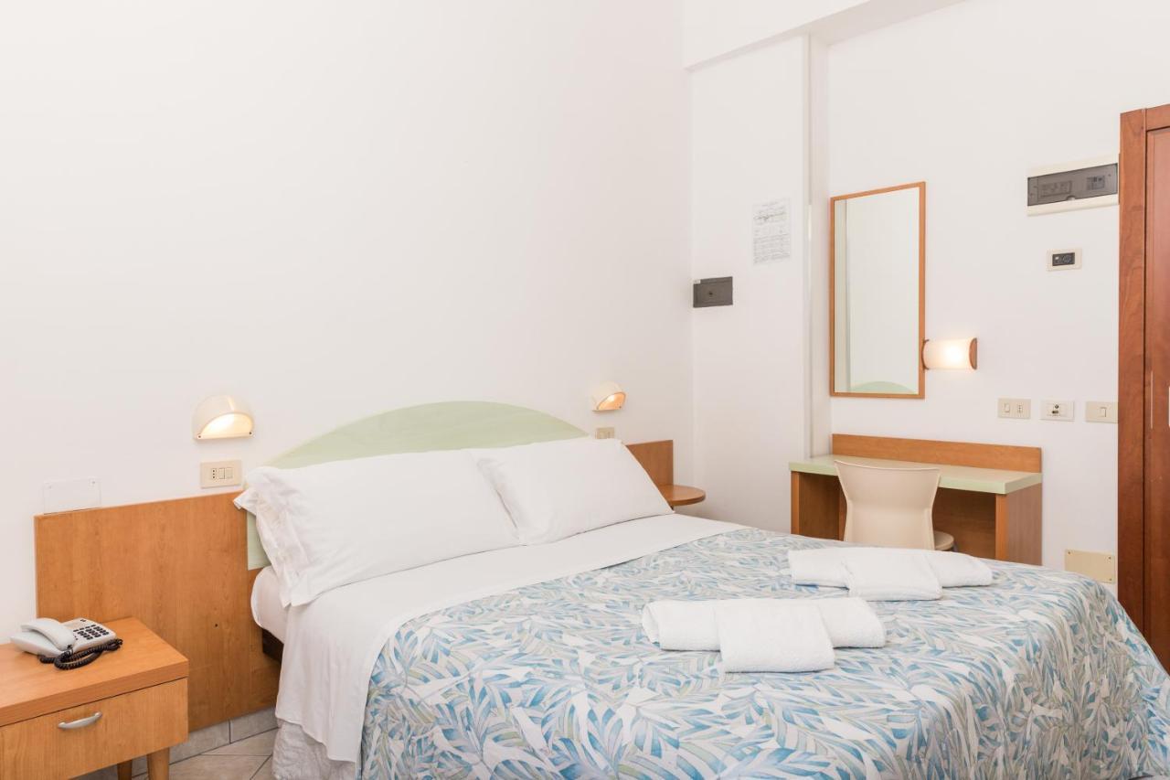 Hotel Parini Bellaria-Igea Marina Exterior photo