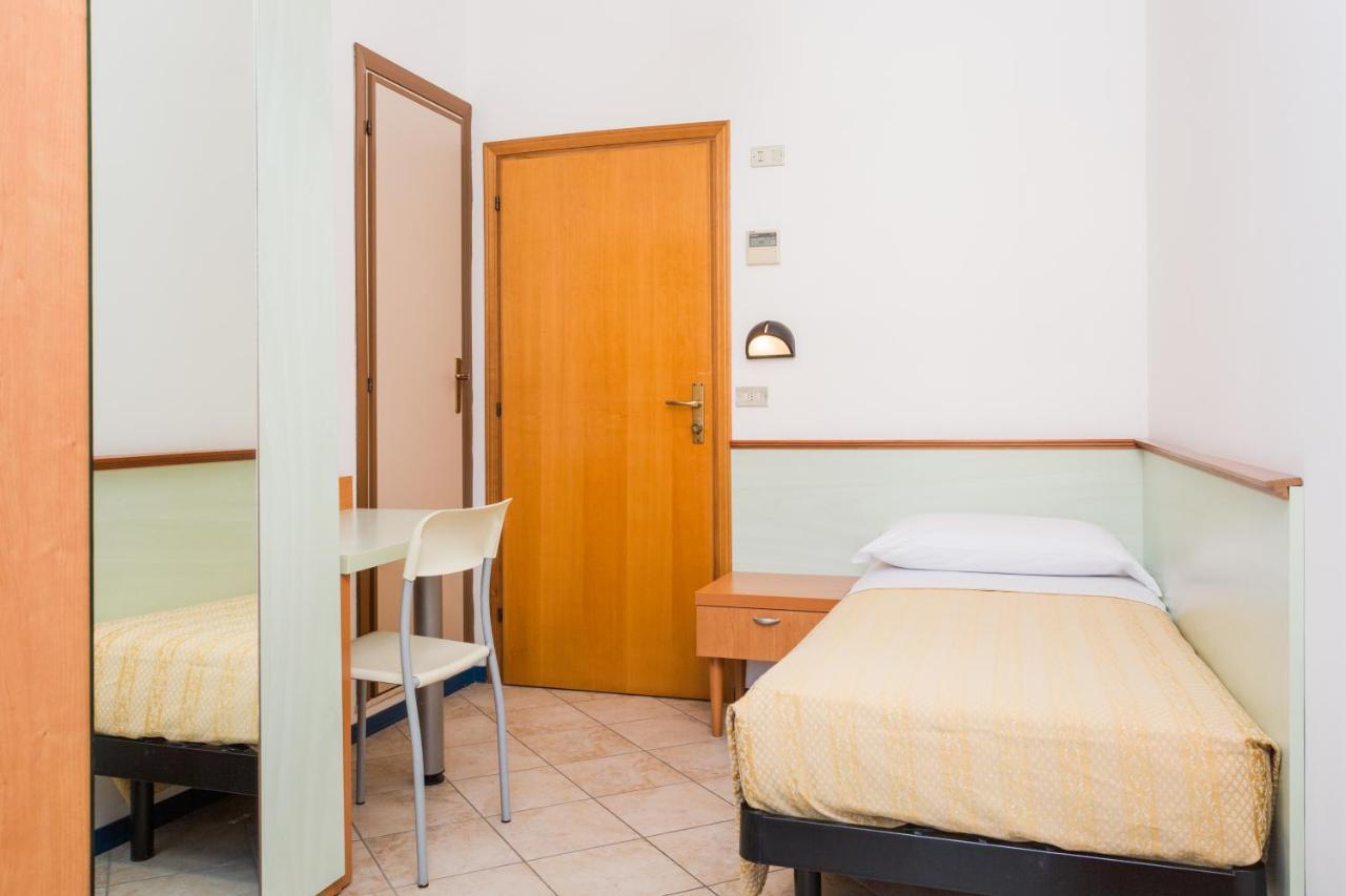 Hotel Parini Bellaria-Igea Marina Exterior photo