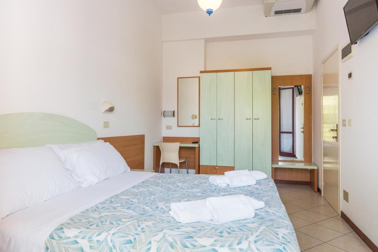 Hotel Parini Bellaria-Igea Marina Exterior photo