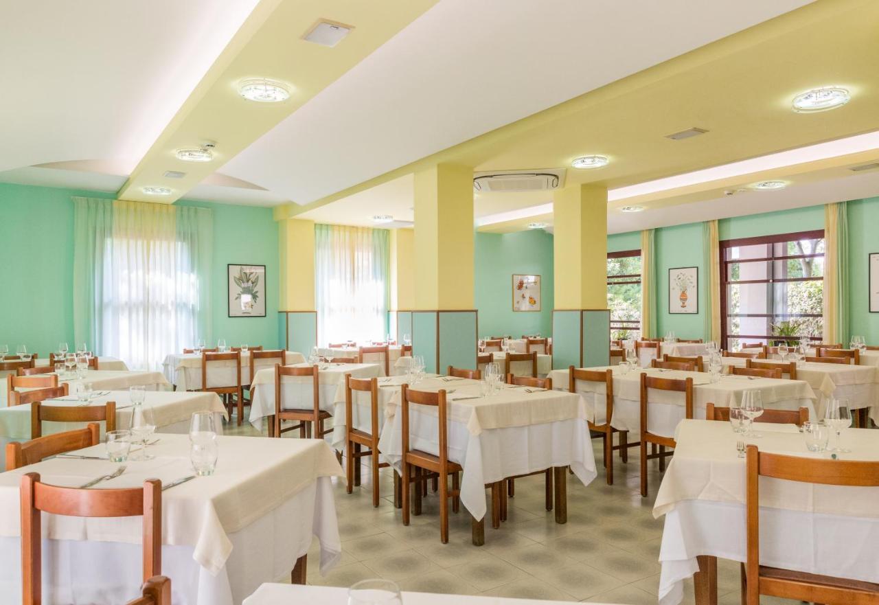 Hotel Parini Bellaria-Igea Marina Exterior photo