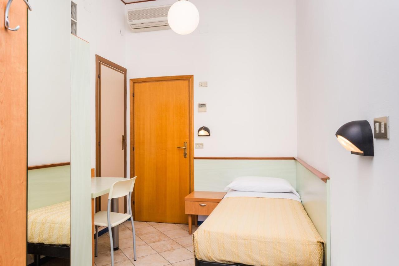 Hotel Parini Bellaria-Igea Marina Exterior photo