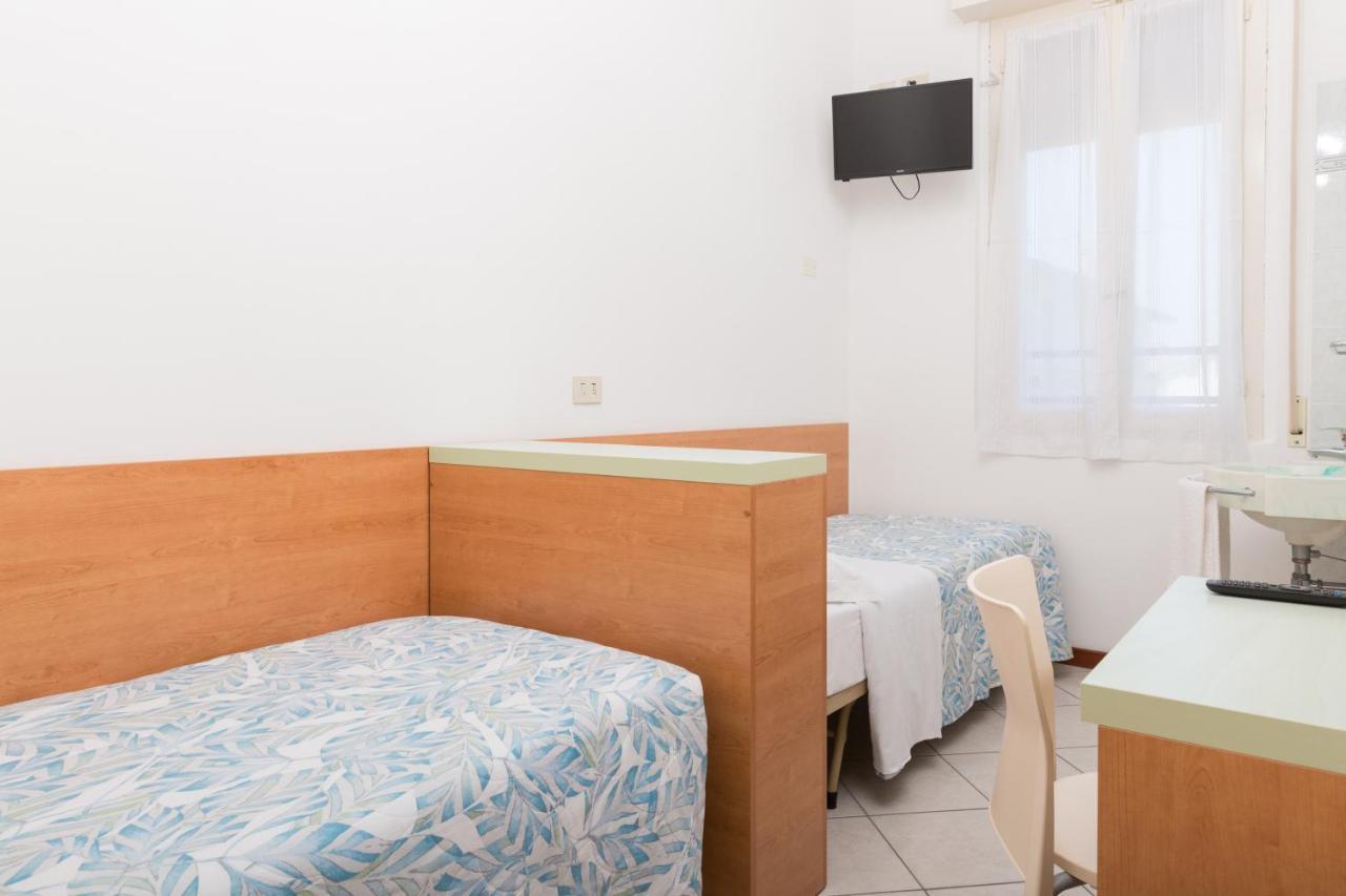 Hotel Parini Bellaria-Igea Marina Exterior photo