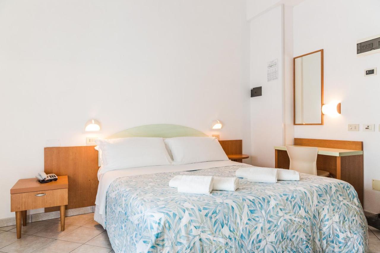 Hotel Parini Bellaria-Igea Marina Exterior photo