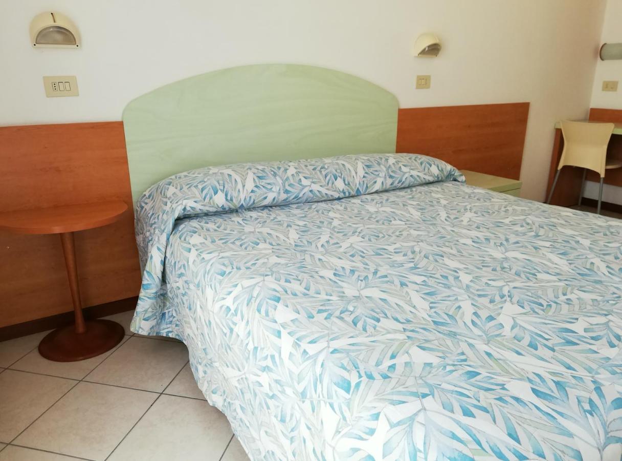 Hotel Parini Bellaria-Igea Marina Exterior photo
