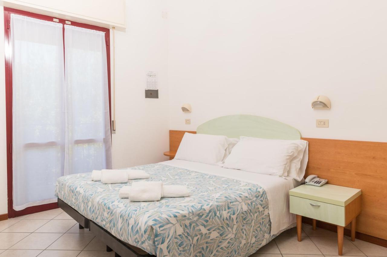 Hotel Parini Bellaria-Igea Marina Exterior photo