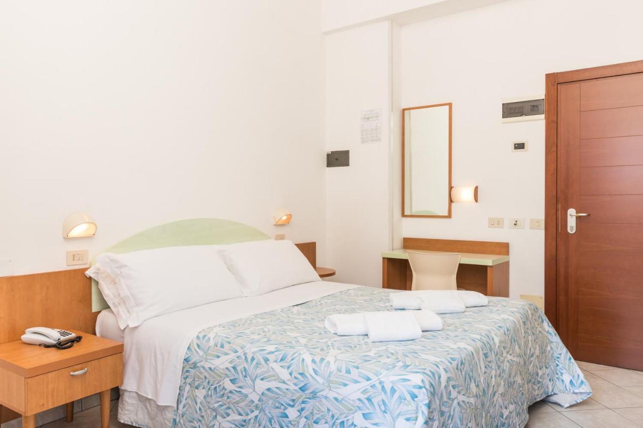 Hotel Parini Bellaria-Igea Marina Exterior photo